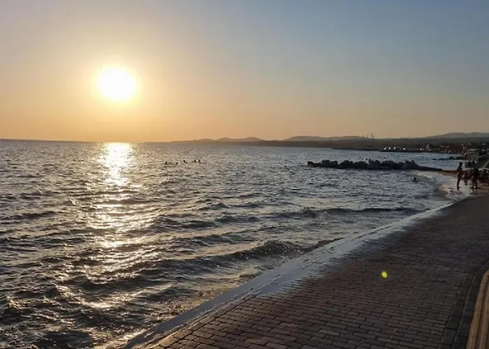 - Sleeps 4 - Pets Ok - Parking - Balcony Apartament Agios Nikolaos (Chalkidiki)